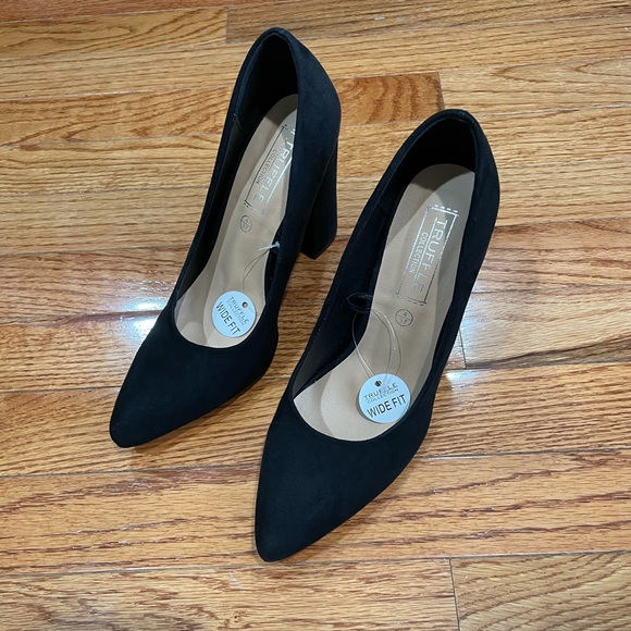 Pointed Block Heels - Picture 2 of 2